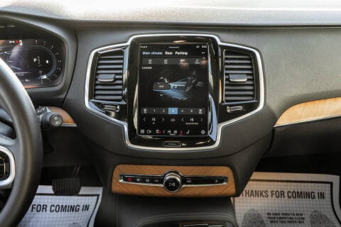 2025 Volvo XC90 B6 Plus Bright Theme 7P