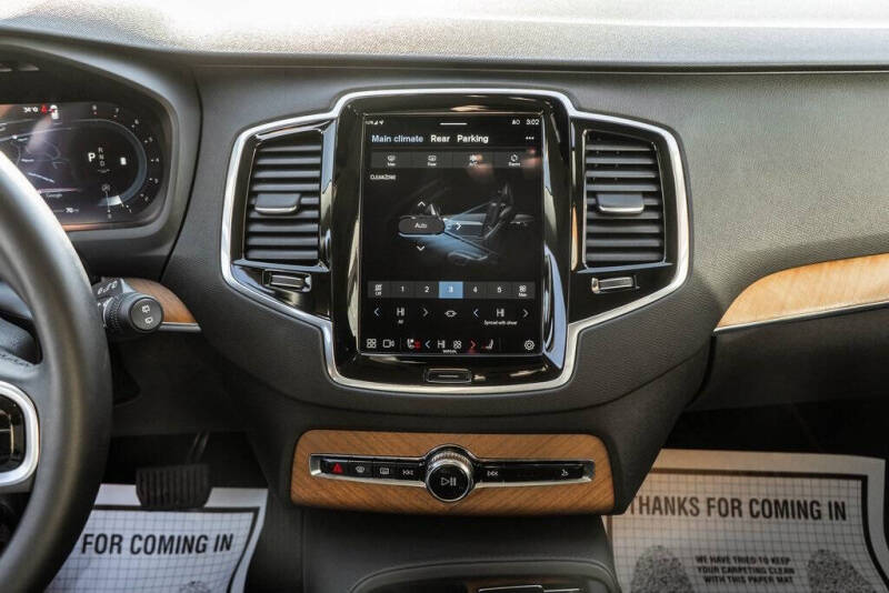 2025 Volvo XC90 B6 Plus Bright Theme 7P