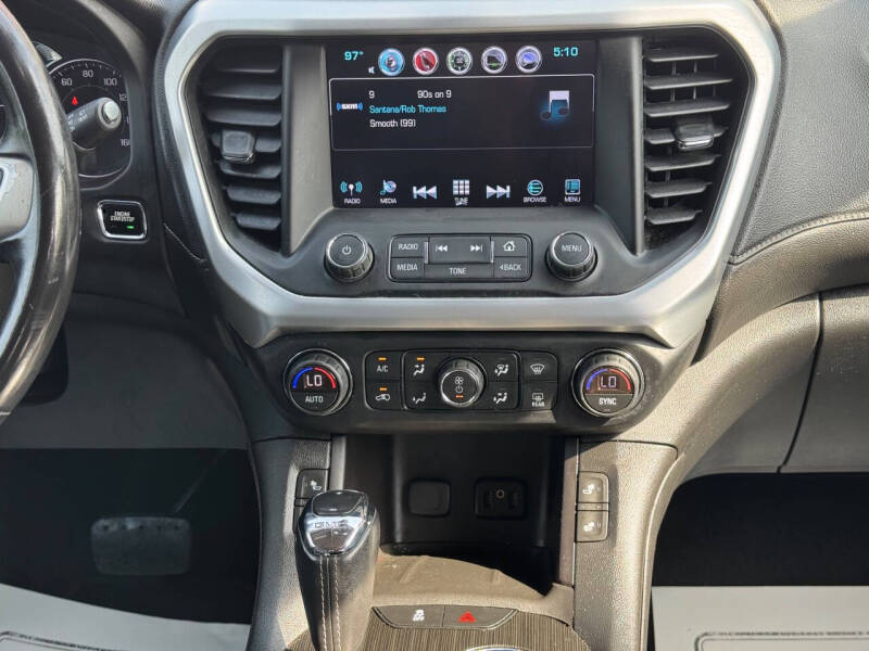 2017 GMC Acadia SLT-1
