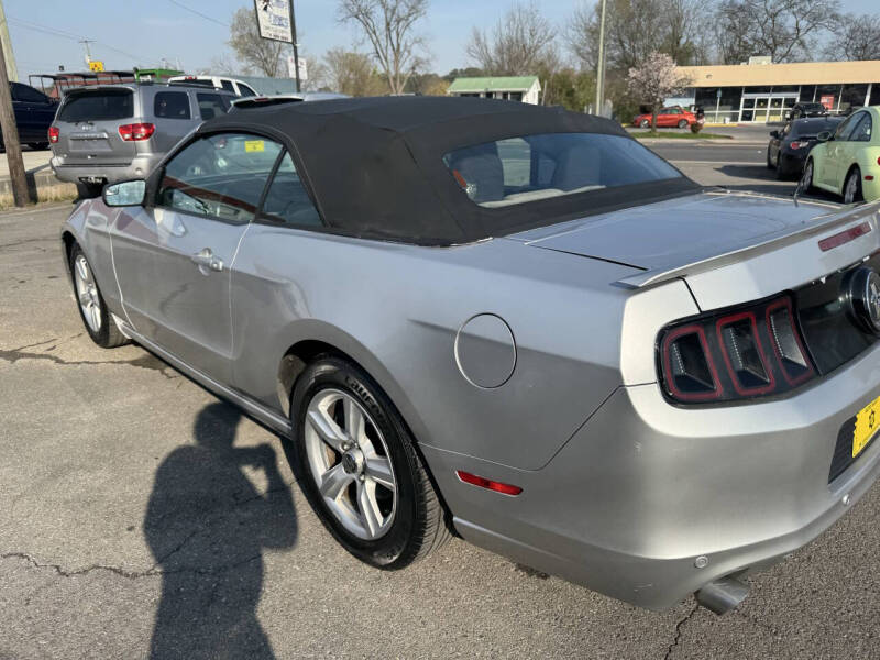2013 Ford Mustang V6