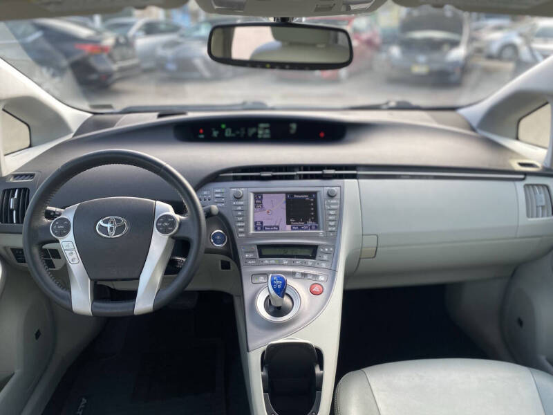 2013 Toyota Prius Five