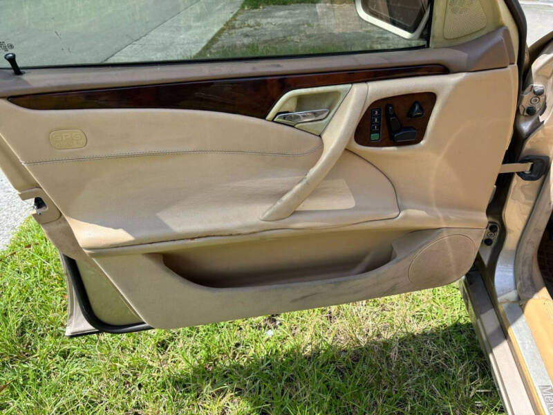 2002 Mercedes-Benz E-Class E 320