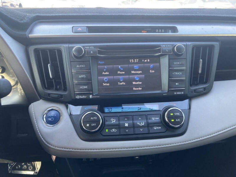 2017 Toyota RAV4 Hybrid LE Plus