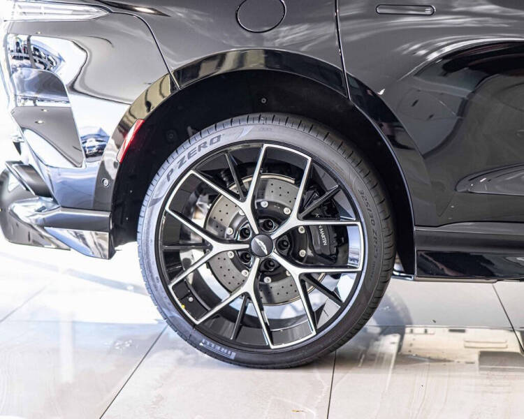 2026 Aston Martin DBX 707