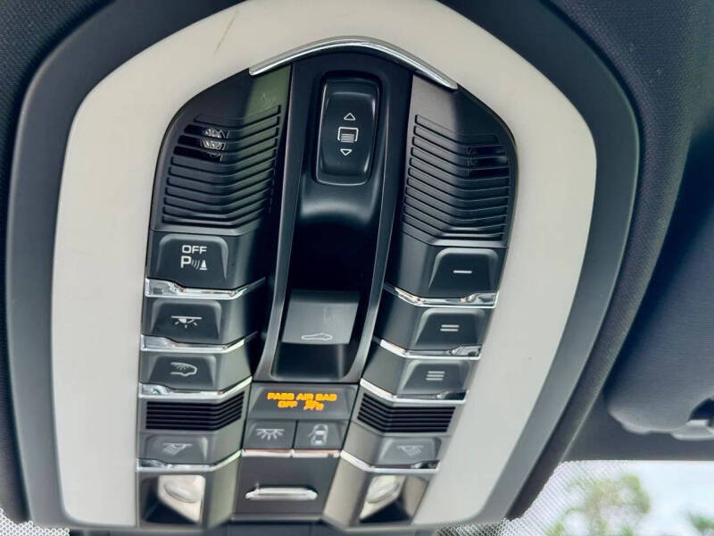 2016 Porsche Cayenne