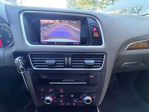 2015 Audi Q5 2.0T quattro Premium Plus