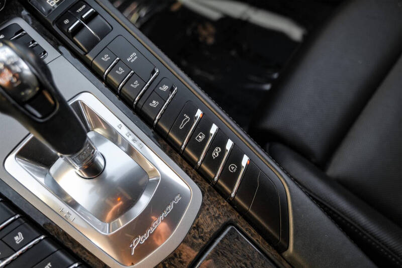 2011 Porsche Panamera Turbo