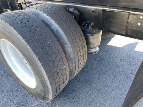 2020 Freightliner M2 106