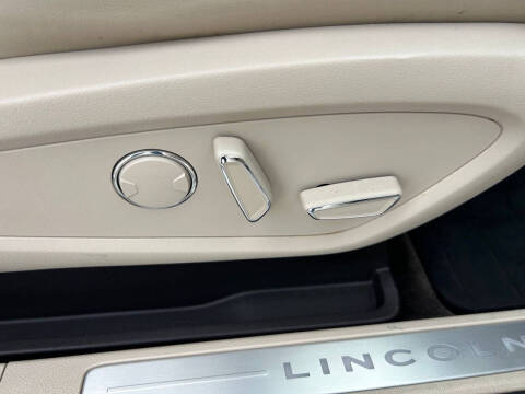 2017 Lincoln MKC Select