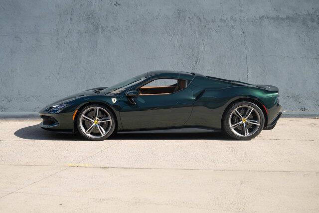 2024 Ferrari 296 GTS