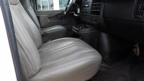 2017 Chevrolet Express 2500