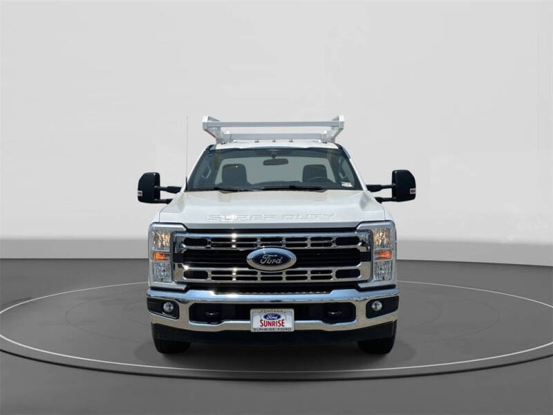 2025 Ford F-350 Super Duty XL