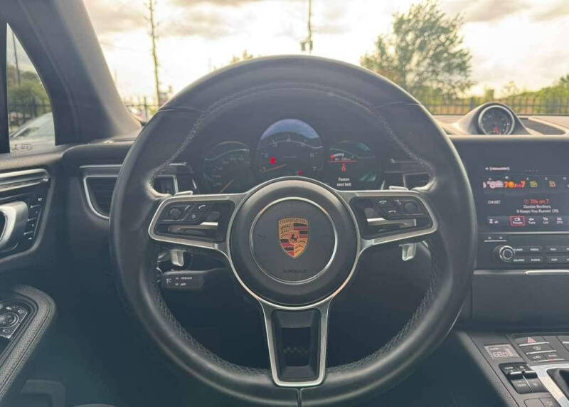 2018 Porsche Macan