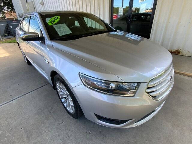 2019 Ford Taurus Limited