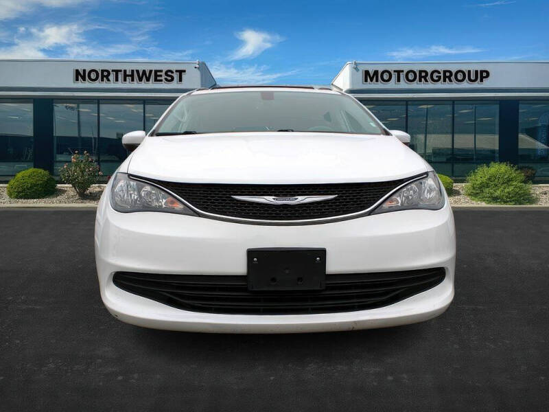 2020 Chrysler Voyager LXi