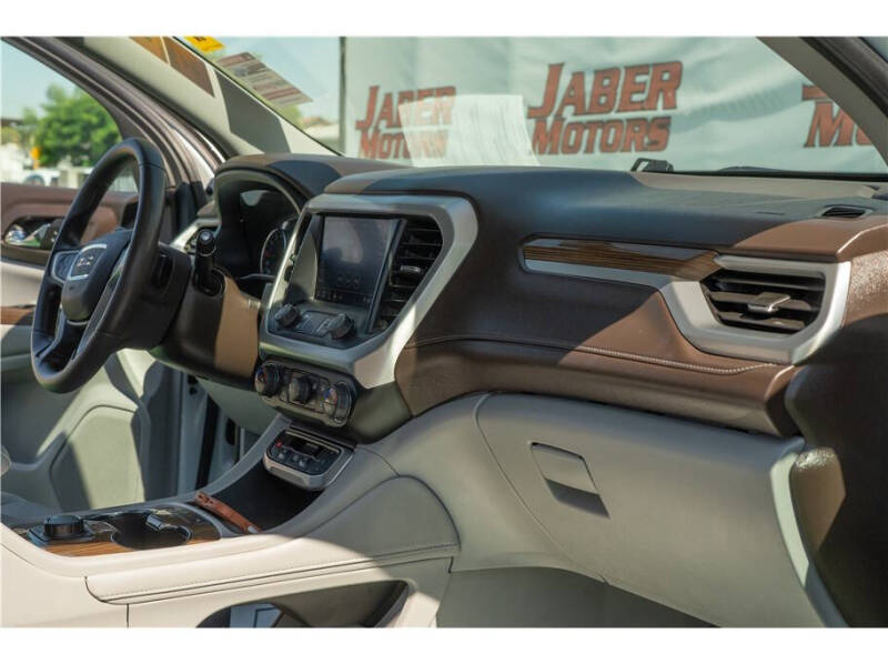 2023 GMC Acadia SLE