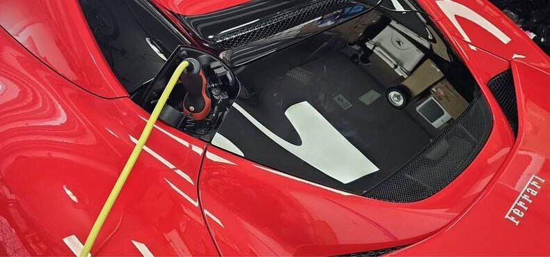 2025 Ferrari 296 GTS