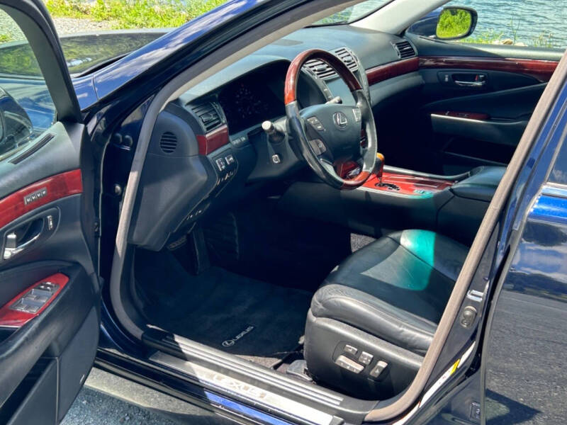 2007 Lexus LS 460