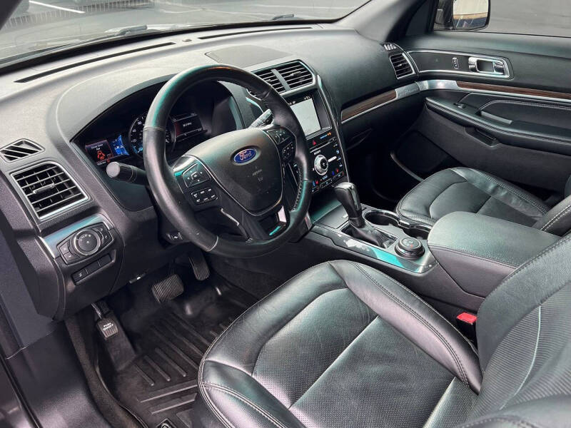 2017 Ford Explorer Limited