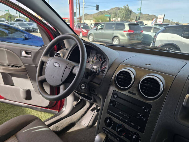 2005 Ford Freestyle SE