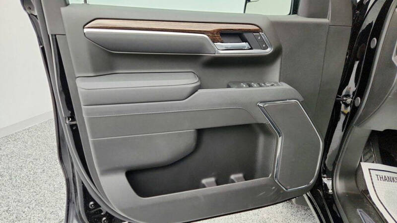 2025 GMC Sierra 1500 Elevation Standard