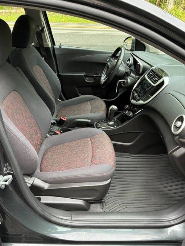 2019 Chevrolet Sonic LT Auto