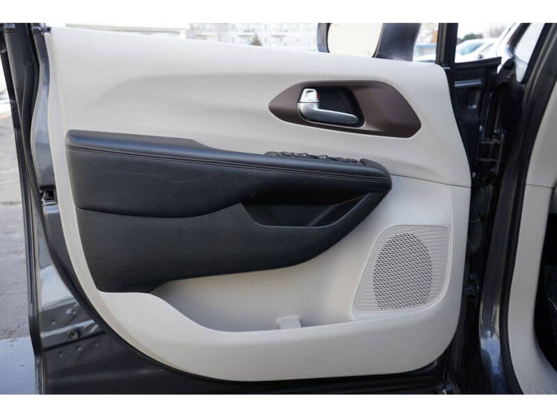 2018 Chrysler Pacifica Touring L