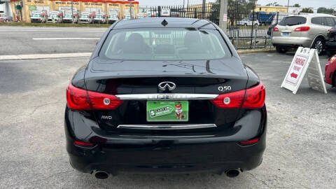 2015 Infiniti Q50 Premium