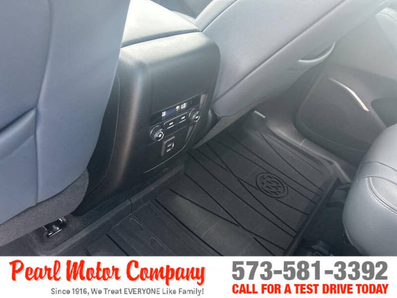 2024 Buick Enclave Essence