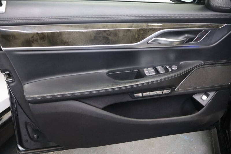 2017 BMW 7 Series 750i