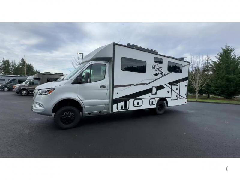 2024 Mercedes-Benz Sprinter