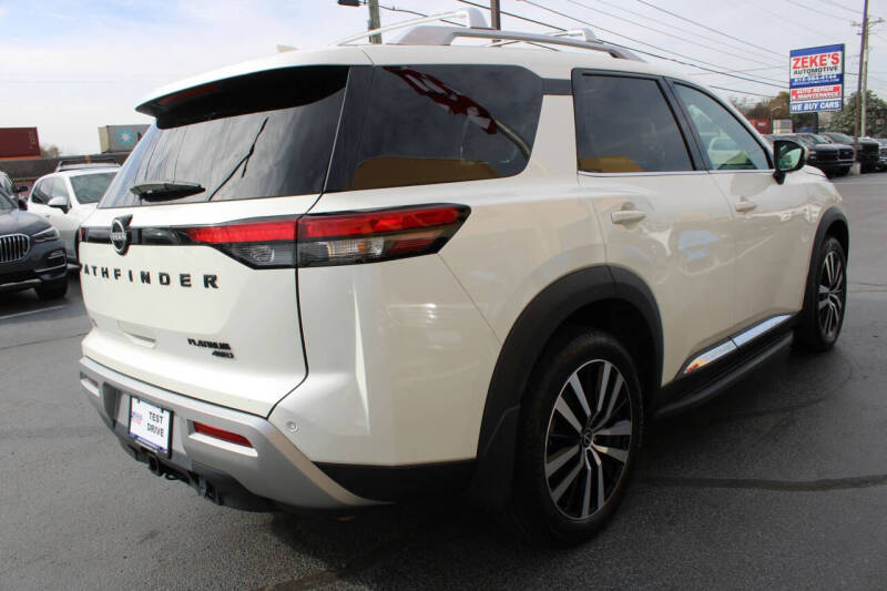 2023 Nissan Pathfinder Platinum