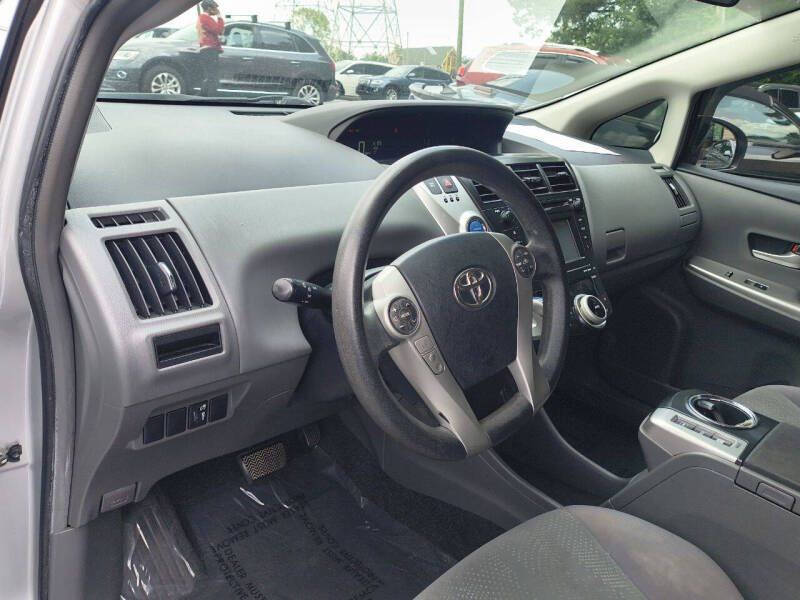 2013 Toyota Prius v