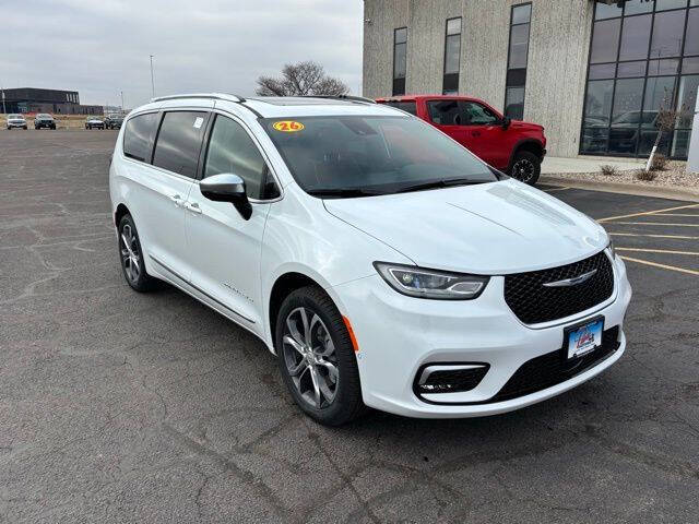 2026 Chrysler Pacifica Pinnacle