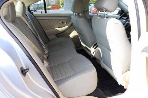 2015 Ford Taurus