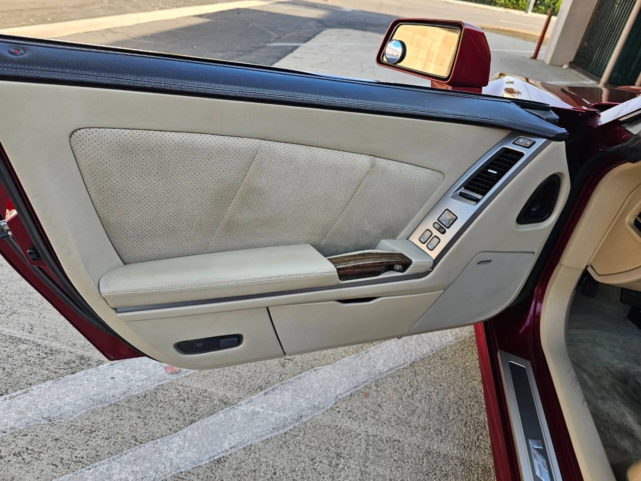 2006 Cadillac XLR-V 32