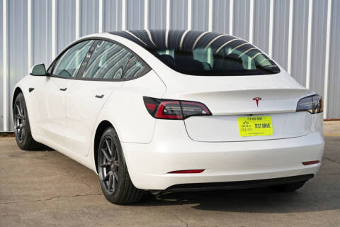 2021 Tesla Model 3 Standard Range Plus