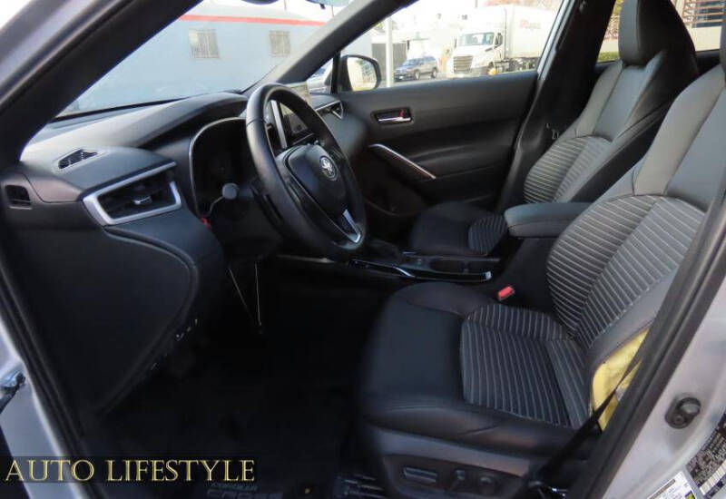 2024 Toyota Corolla Cross Hybrid XSE