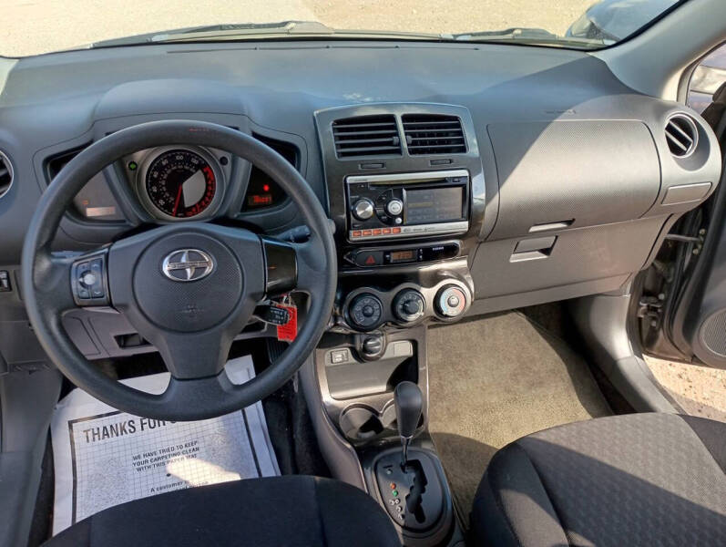 2010 Scion xD