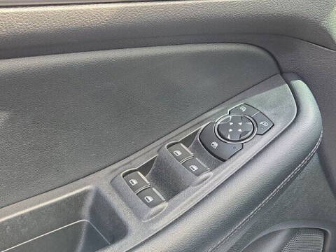 2020 Ford Edge SE