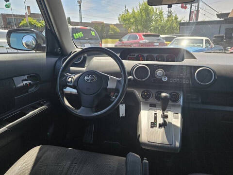 2010 Scion xB