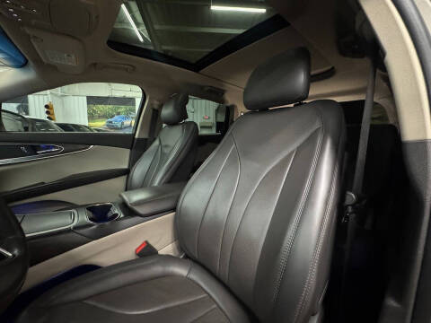 2019 Lincoln Nautilus Reserve