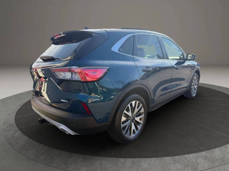 2020 Ford Escape Titanium