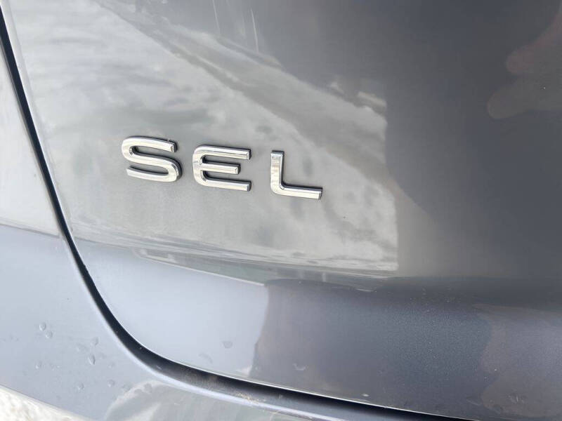 2024 Volkswagen Atlas Cross Sport SEL R-Line 4Motion