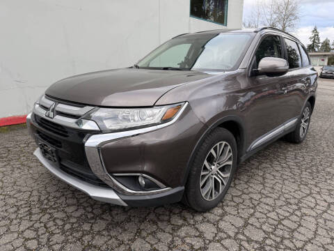 2016 Mitsubishi Outlander for sale at Mudarri Motorsports in Kirkland WA