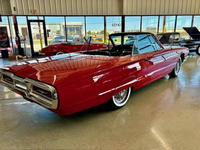 1964 Ford Thunderbird