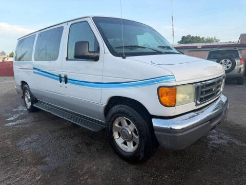 2004 Ford E-Series E-150 Chateau