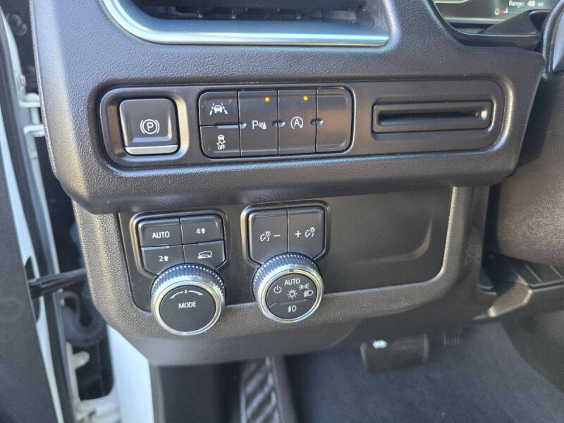 2023 GMC Yukon SLE
