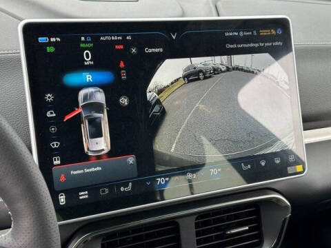 2025 VinFast VF8 Plus