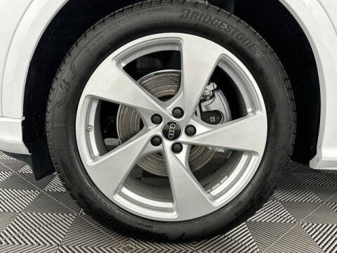 2025 Audi Q5 quattro Prestige TFSI